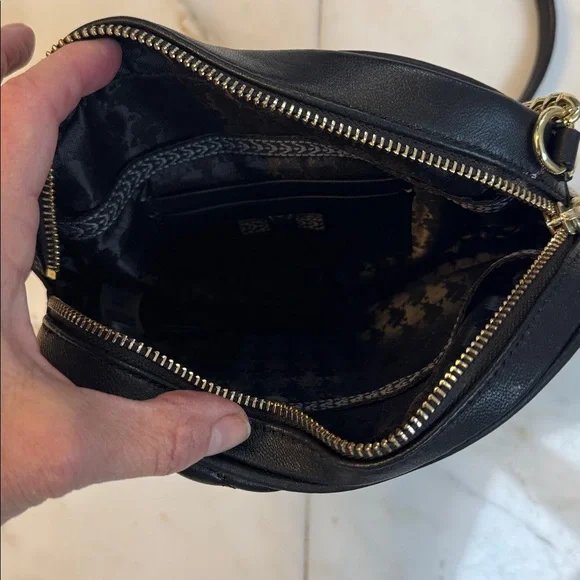 Karl Lagerfeld Black Quilted Heart Crossbody Bag - Picture 3 of 3